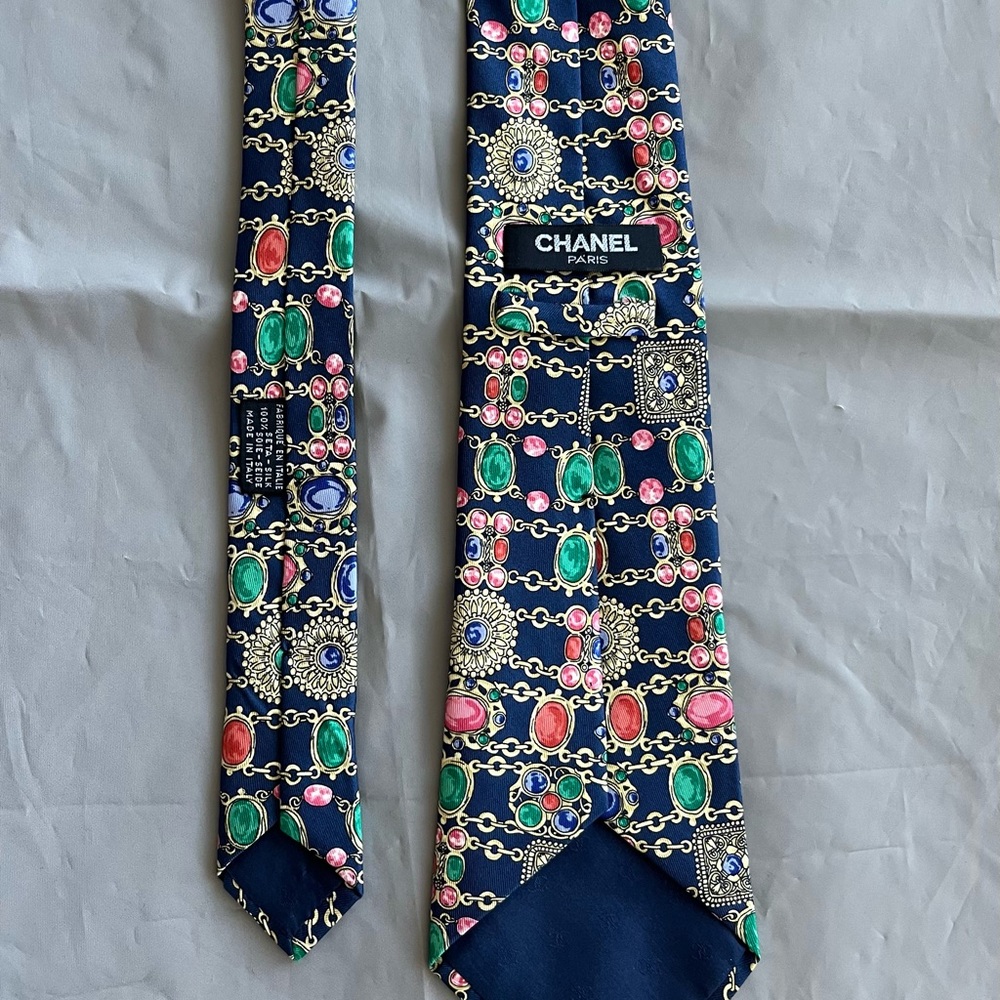 Jewel tie - Picture 3 of 12
